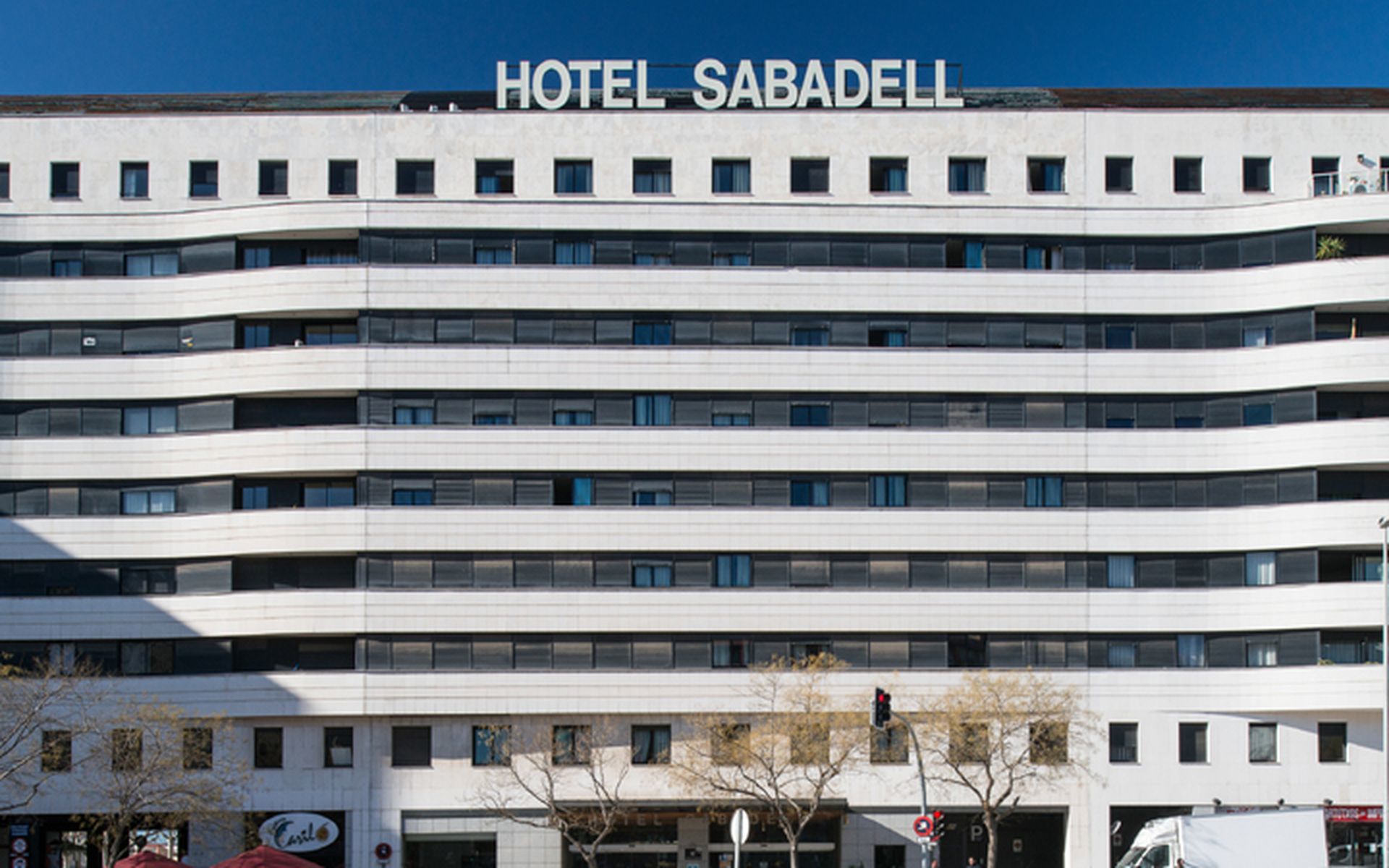 โรงแรมคาทาโลเนียซาบาเดล ซาบาเดย์ ภายนอก รูปภาพ